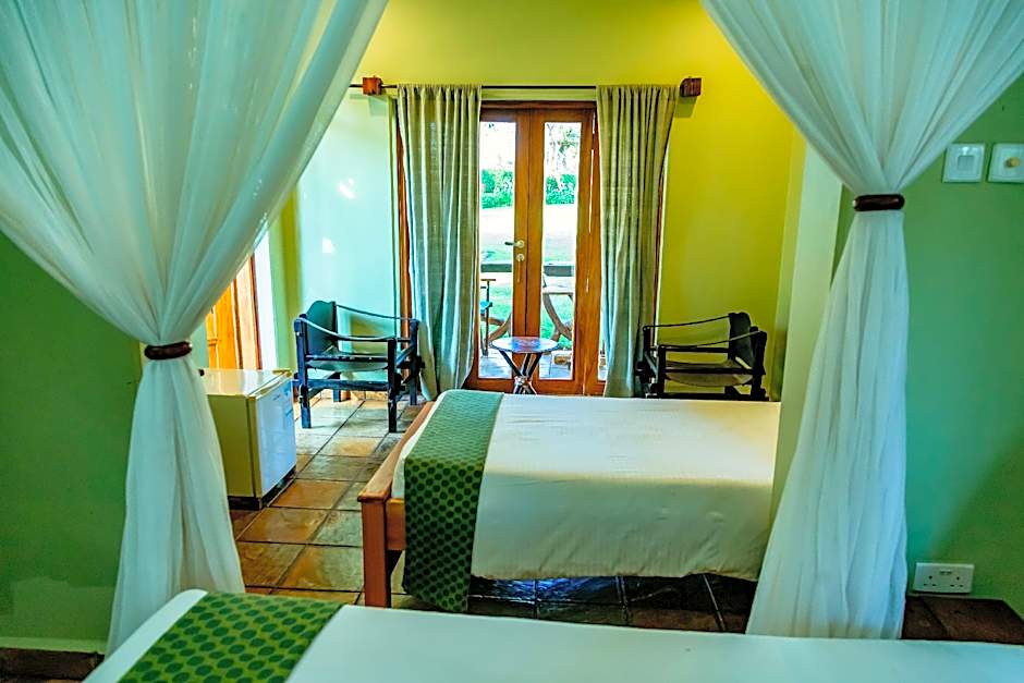 Weruweru River Lodge