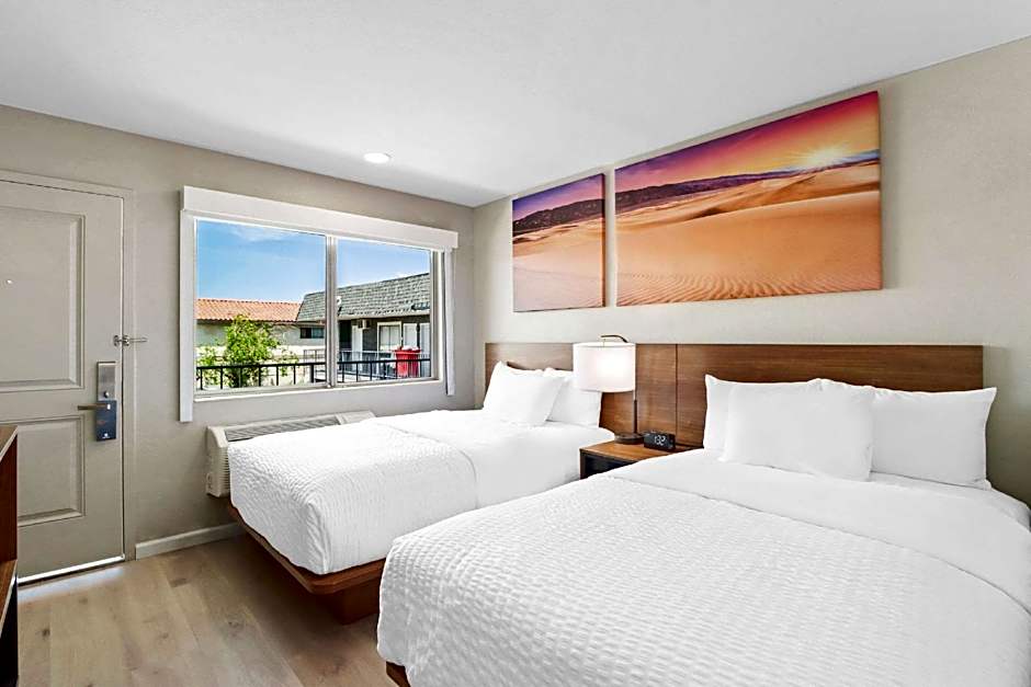 Clarion Pointe Ridgecrest Near China Lake Naval Station