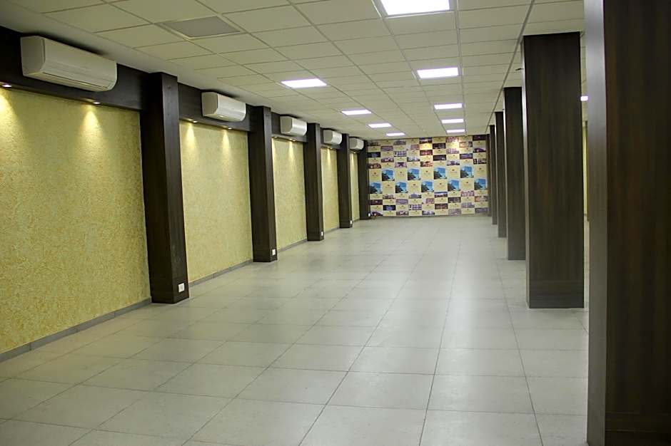 Lords  Eco Inn Gandhidham 