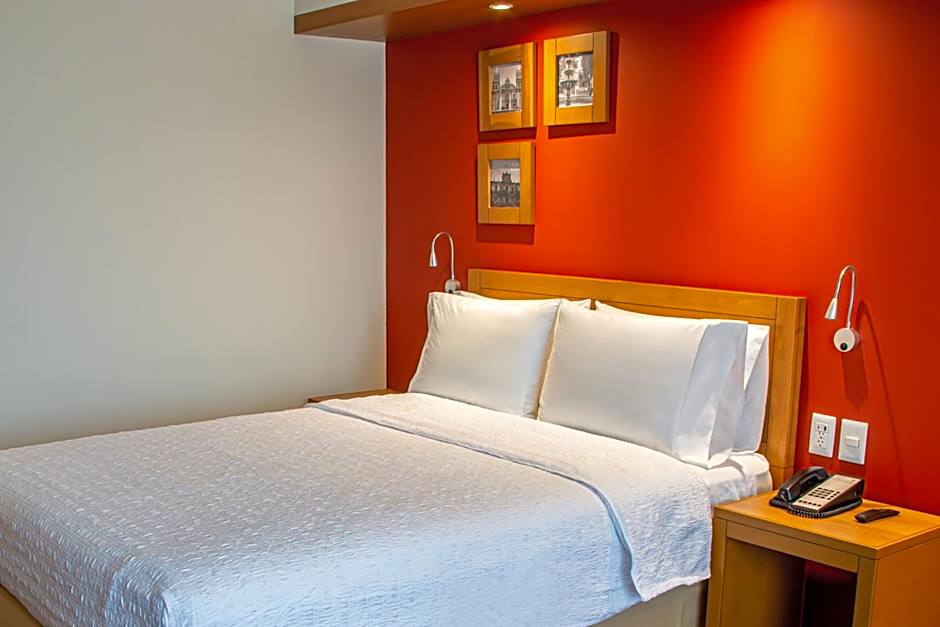 Hampton Inn by Hilton Guadalajara/Expo