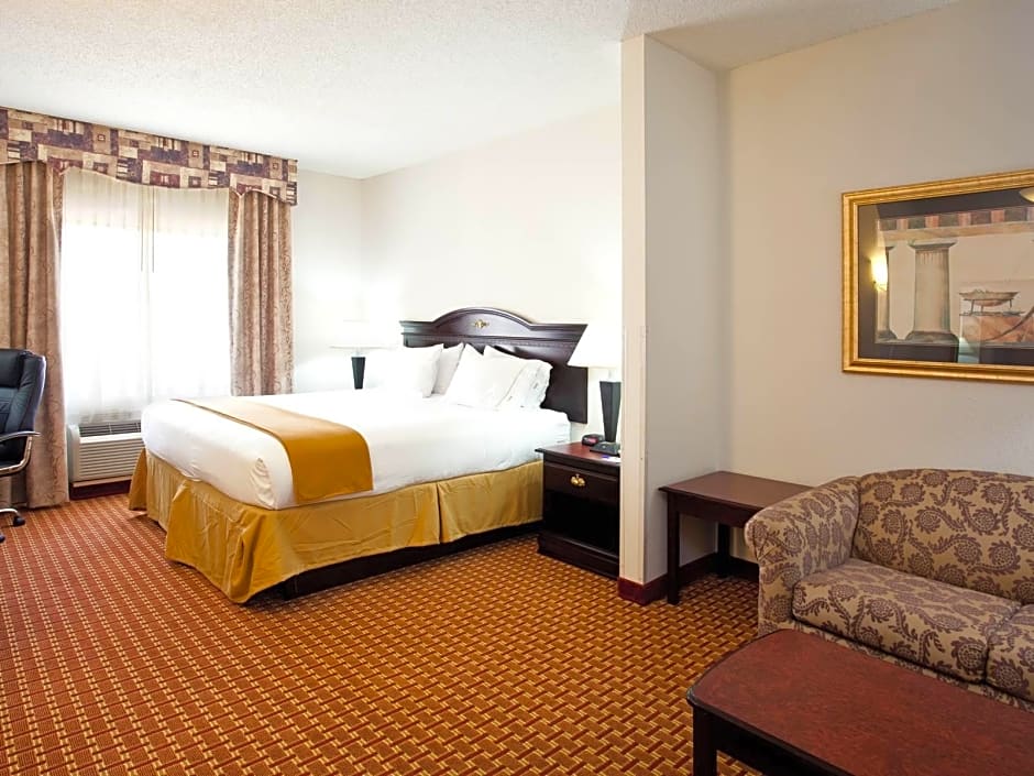 Holiday Inn Express Clanton By IHG