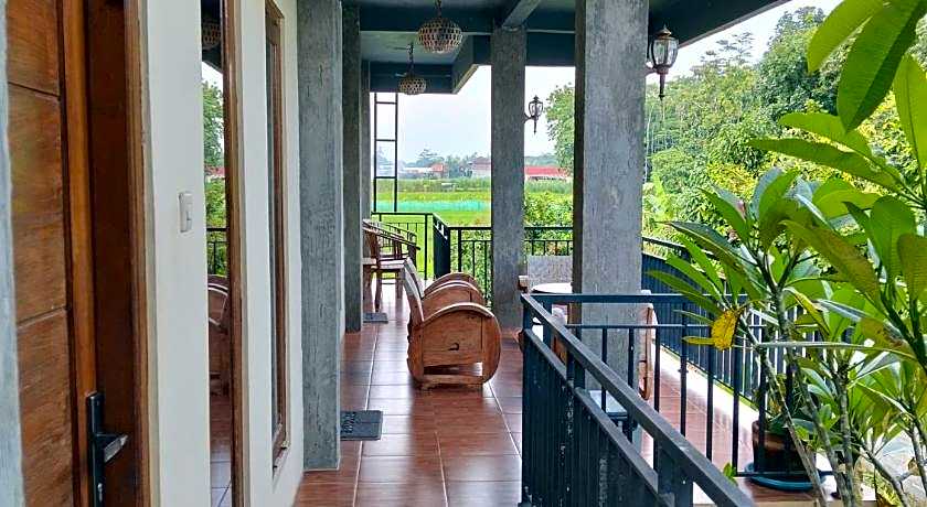 Hotel O Opak Village Bed & Breakfast