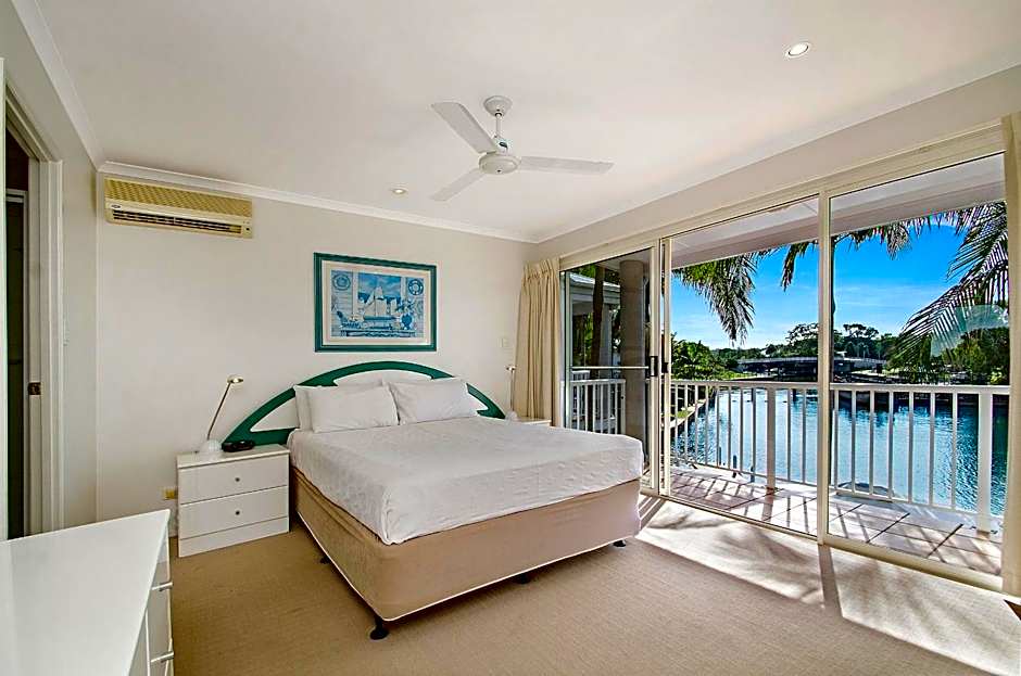 Portside Noosa Waters Hotel
