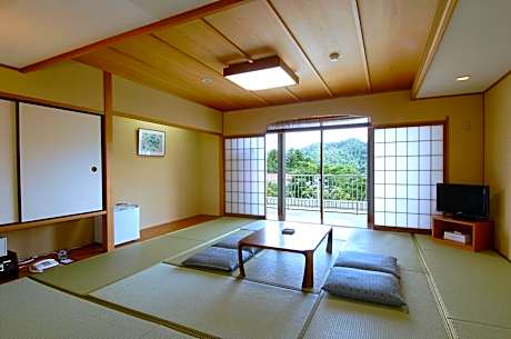 Japanese-Style Room