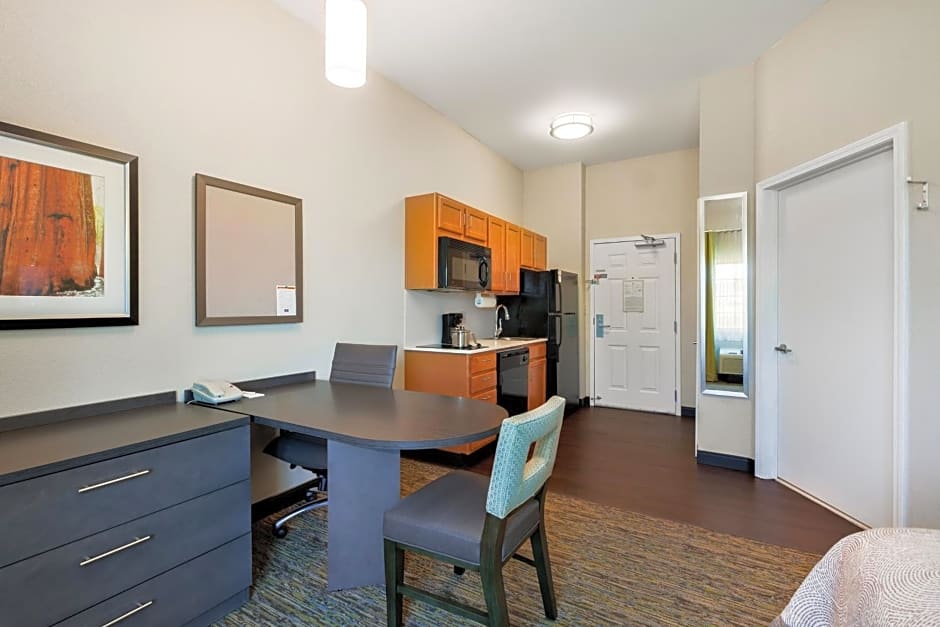Candlewood Suites Medford, an IHG Hotel