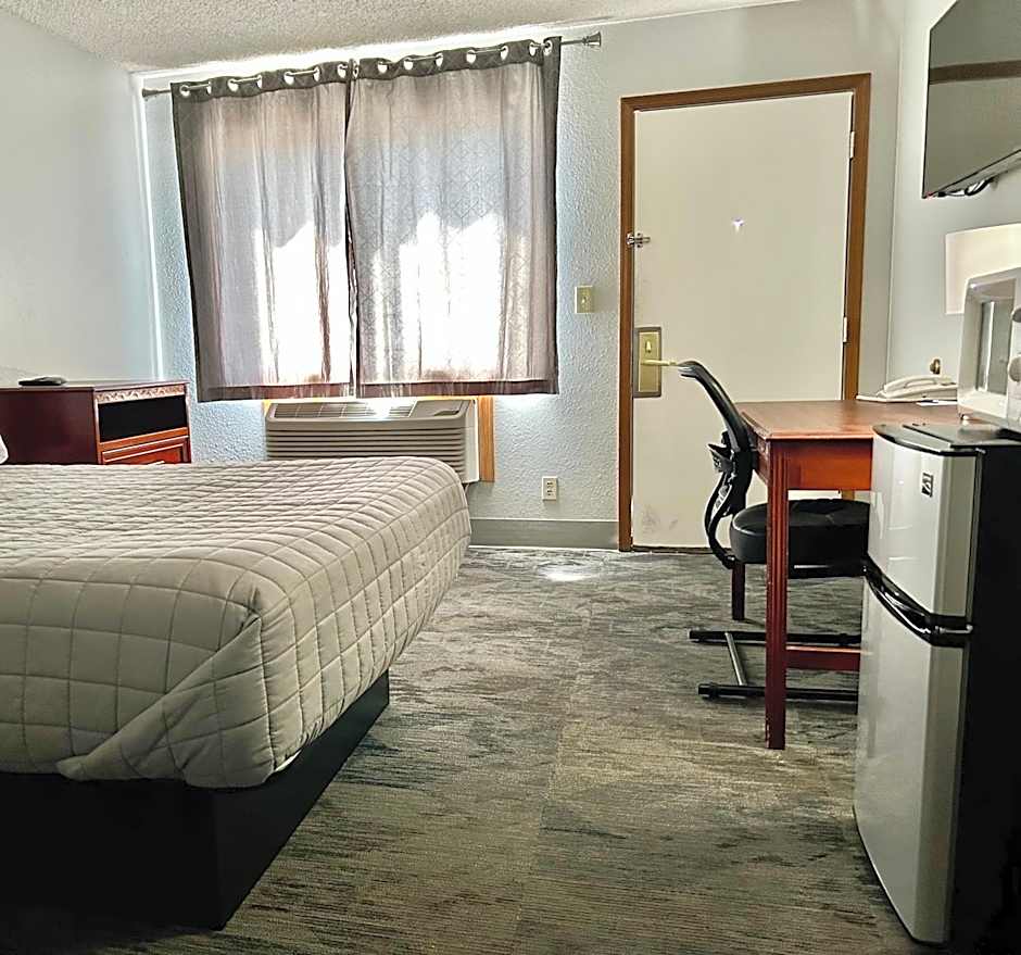 Travelodge by Wyndham Lincoln South