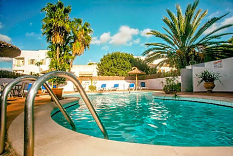 Hotel Martorell by MHR