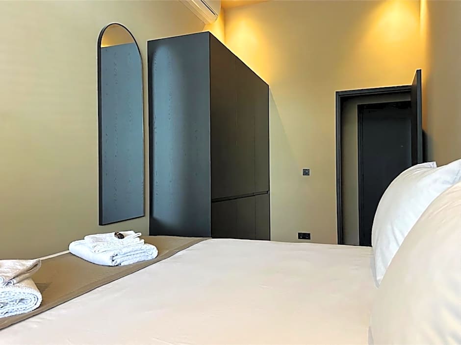 Breda Apartment w Kitchen & Private Bathroom 2p