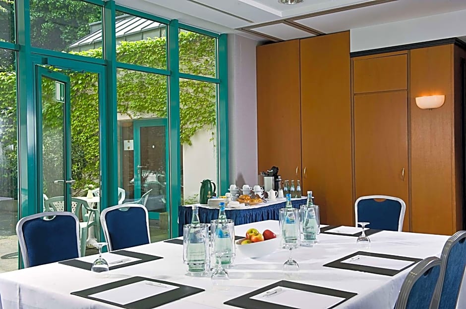 Tryp By Wyndham Koeln City Centre