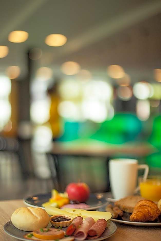 Holiday Inn - the niu, Fury Aschheim by IHG