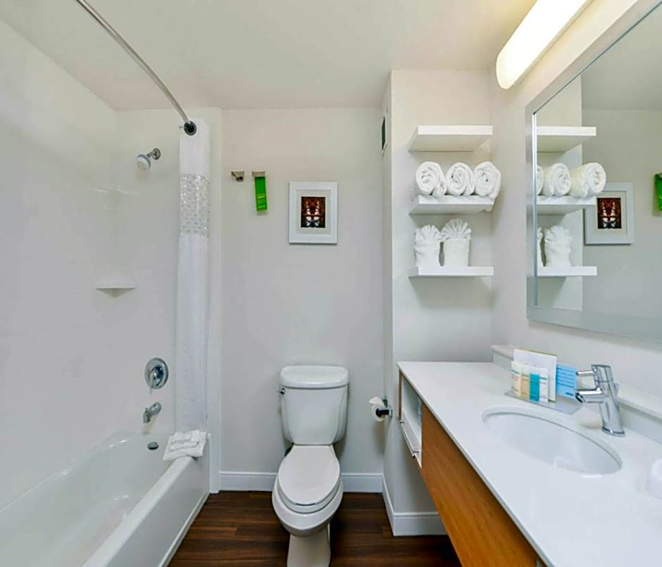 Hampton Inn By Hilton & Suites San Francisco-Burlingame, Ca