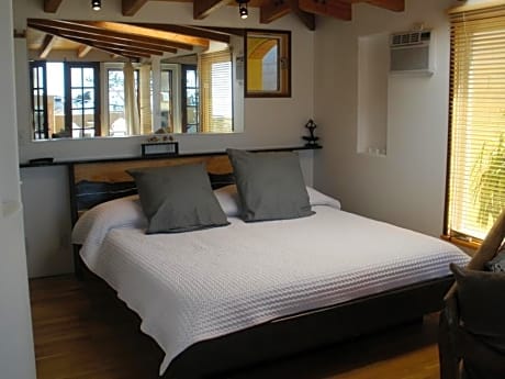 Two-Bedroom Suite with Ocean View