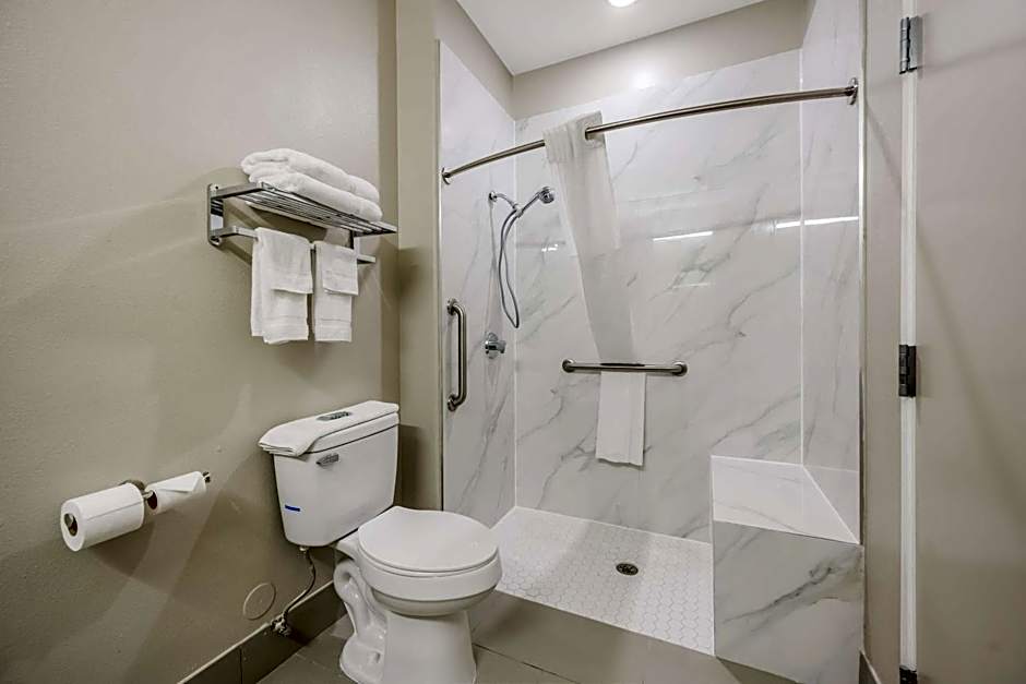 SureStay Studio by Best Western Conroe Downtown