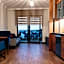 Ceneviz Suit Hotel