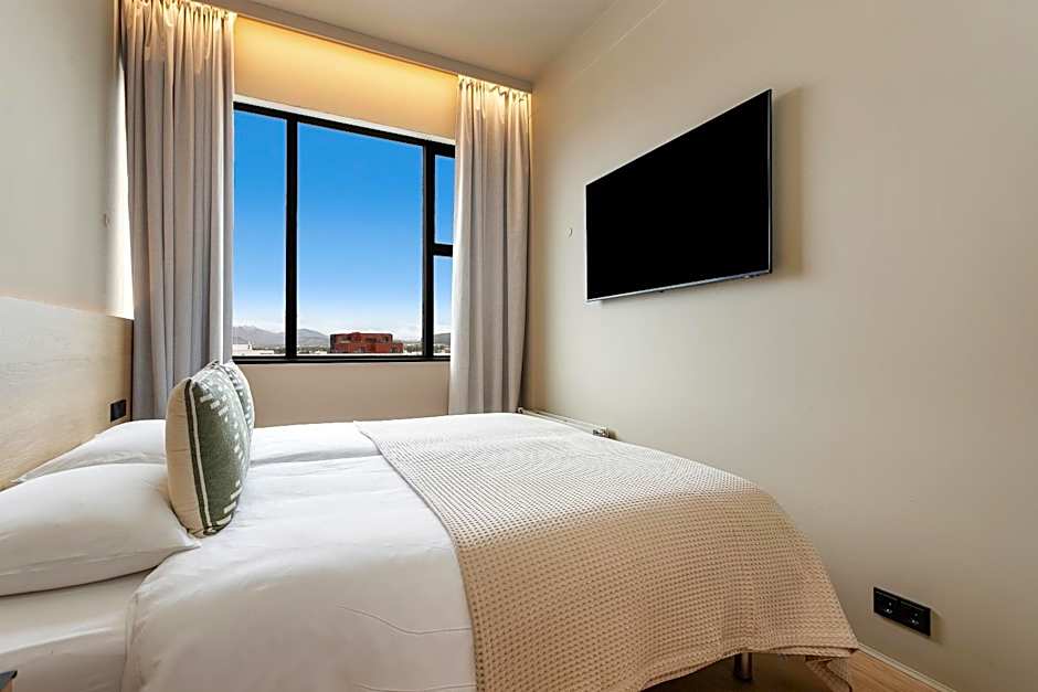 Arctic Comfort Hotel