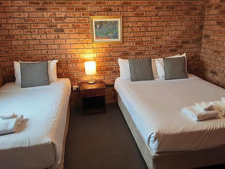 Blue Diamond Motor Inn