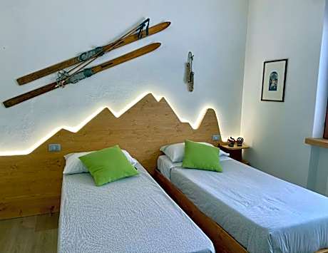 Double or Twin Room with Shared Bathroom