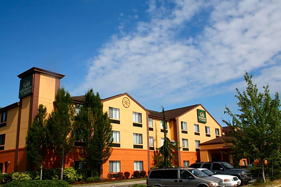 Evergreen Inn and Suites