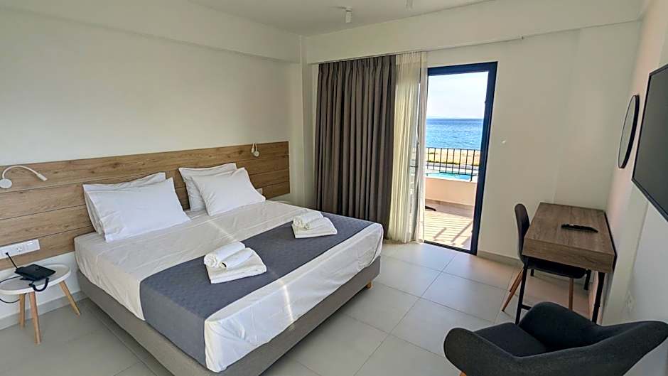 Costa Ionica · Mytikas Seaside Hotel