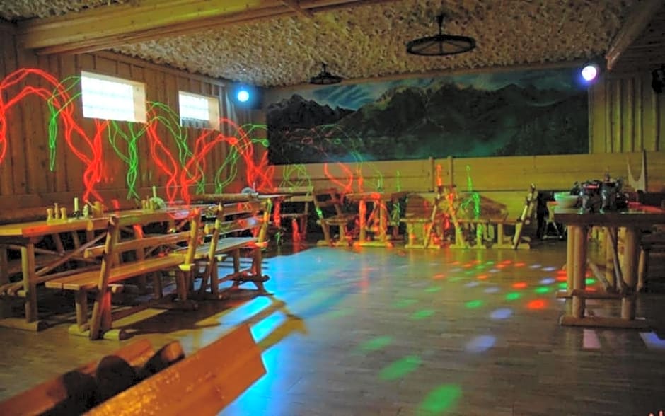 Grota zbójnicka apartament i pokoje