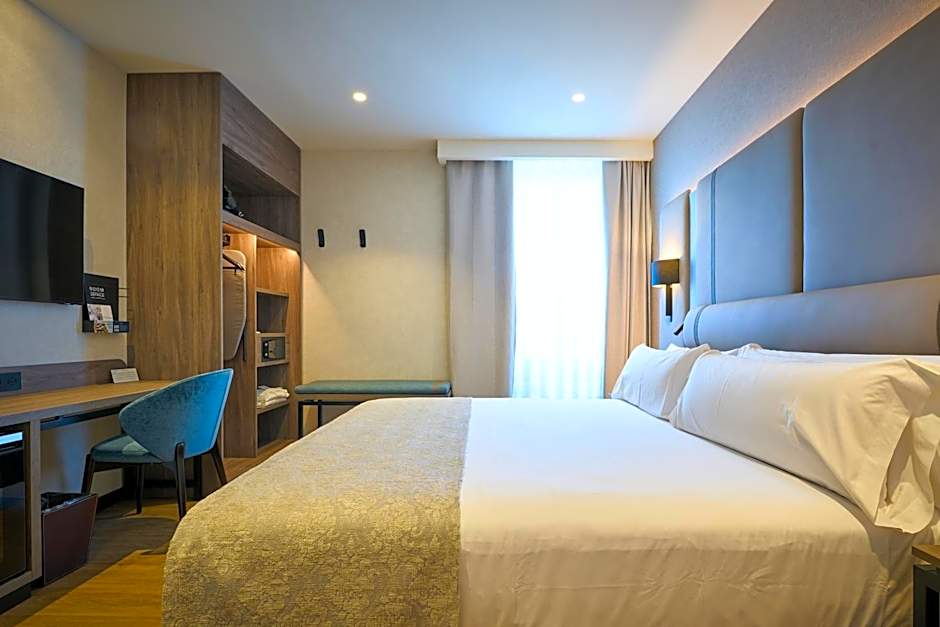 Catalonia Portal Del Angel