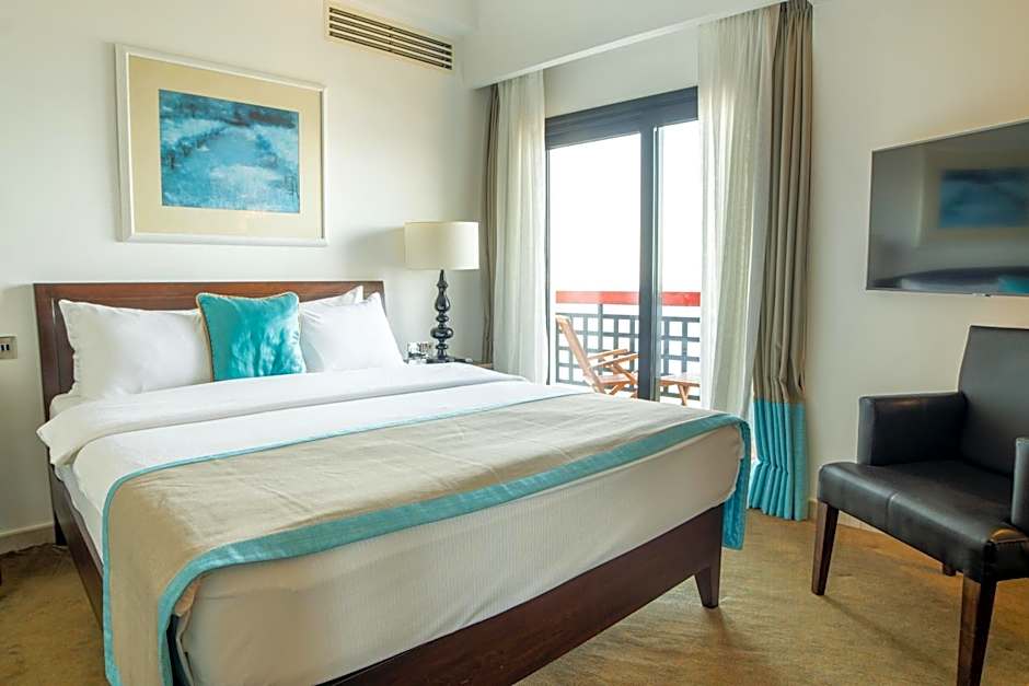 Arkin Palm Beach Hotel