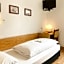 Hotel Moon