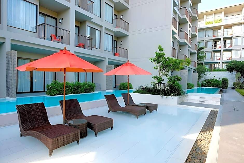 Proud Phuket Hotel (SHA Plus)