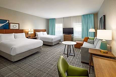 2 Queen Studio Suite Kitchen Area