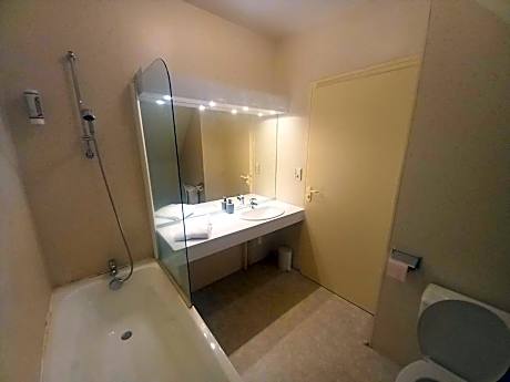 Twin Room with Balcony