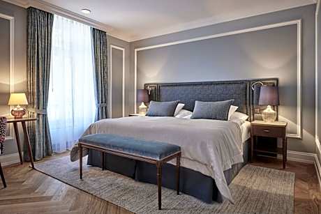 Superior Junior Suite