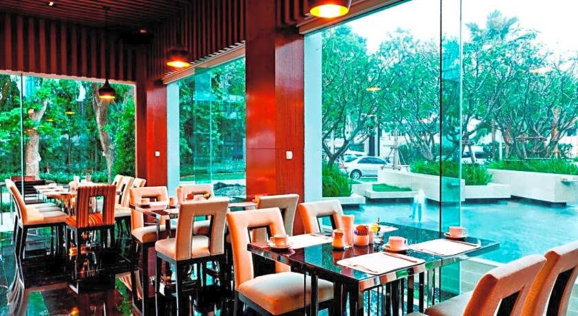 Royal Princess Larn Luang Hotel