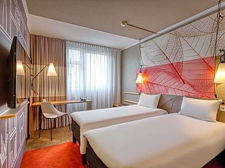 Standard Room with 2 single beds