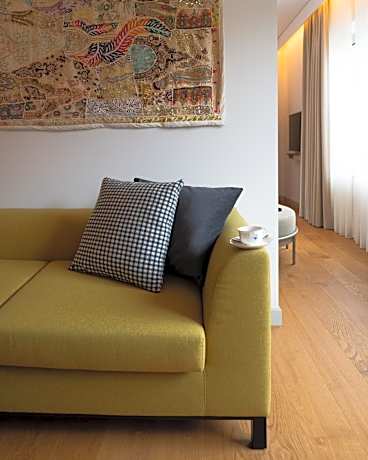 Premium Twin Room with Sofa