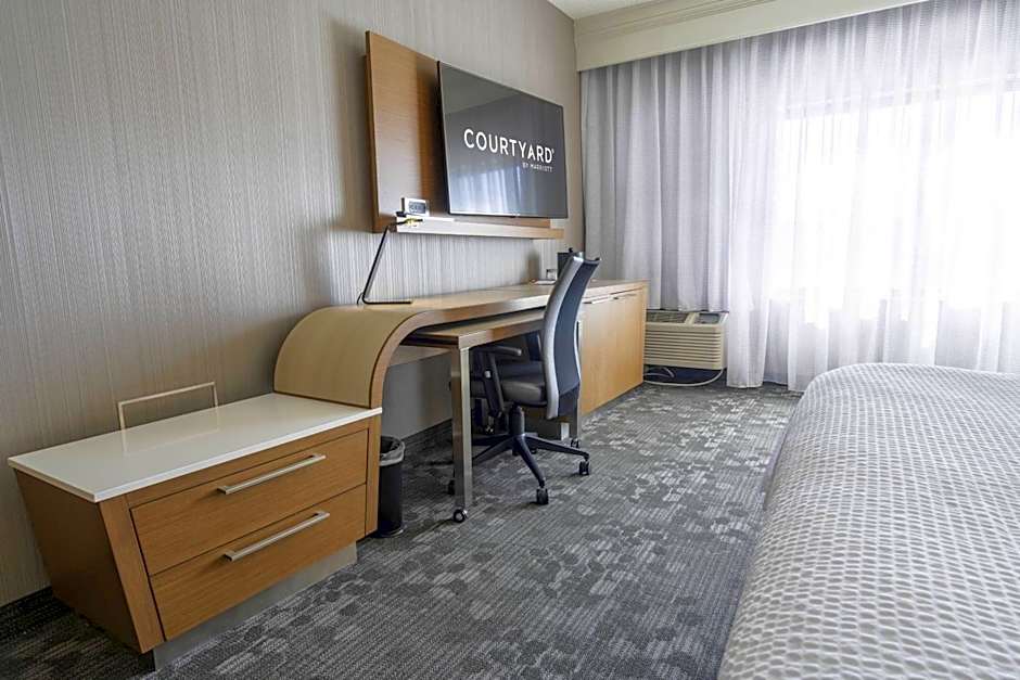 Courtyard by Marriott Cleveland Willoughby