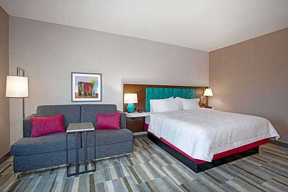 Hampton Inn By Hilton & Suites Watsonville, CA