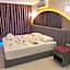 karikatur bi hotel
