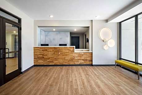 ECHO Suites Extended Stay by Wyndham Richmond West