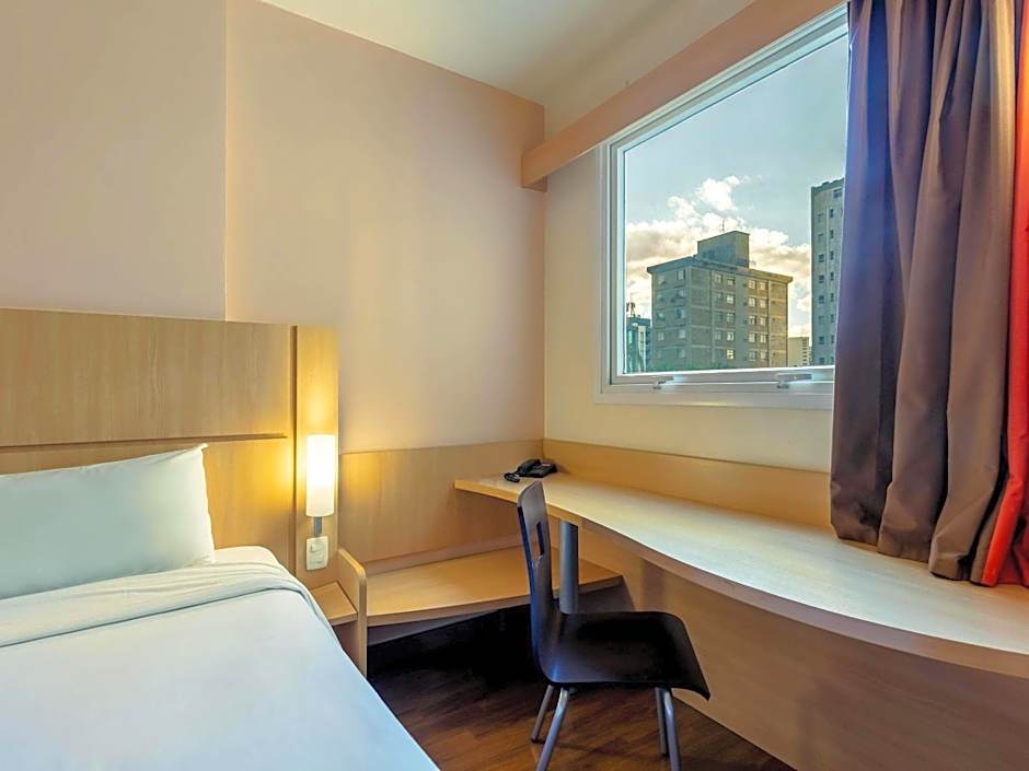 ibis BH Afonso Pena Savassi
