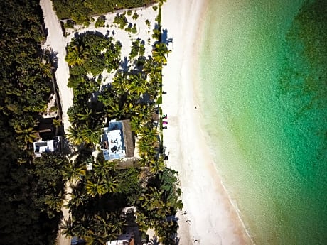 Villa Costa Maya Secluded off-grid Beachfront Apartment