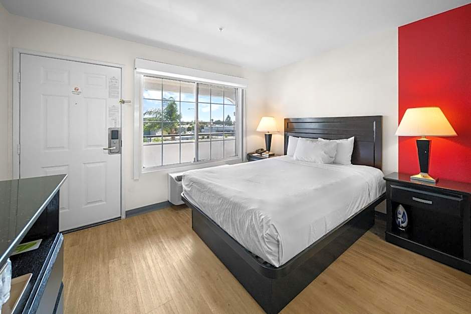 Ramada by Wyndham Ontario