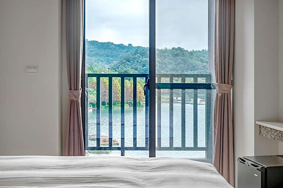 Sun Moon Lake I Love You