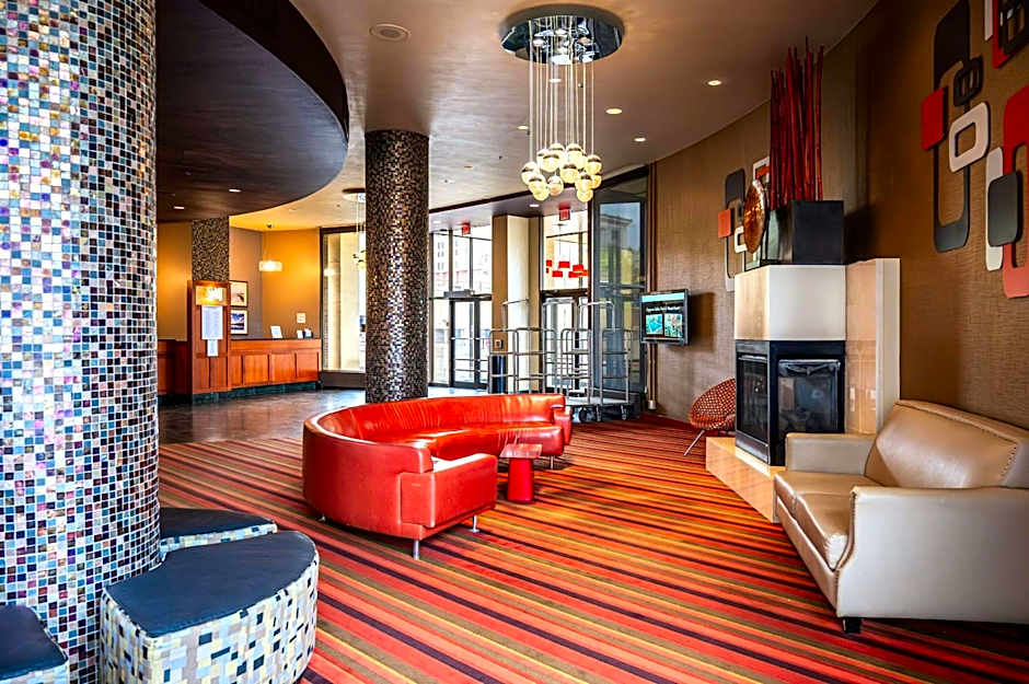 Radisson Hotel Duluth-Harborview