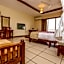 CityBlue Creekside Hotel & Suites