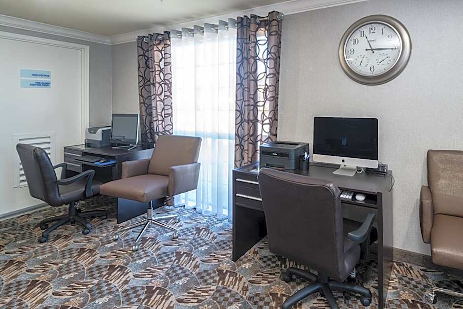 Holiday Inn Express Hotel & Suites Santa Clara By IHG