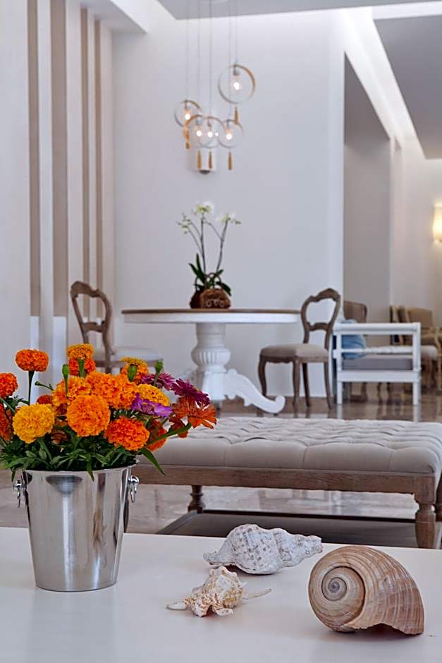 Kamari Hotel