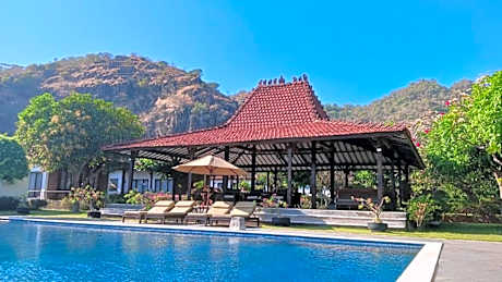 The Joglo By The Beach Pemuteran Bali