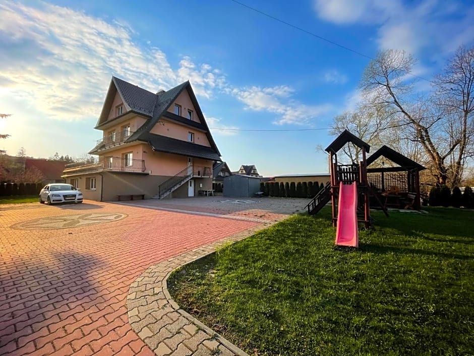 Pokoje Gościnne Letycja