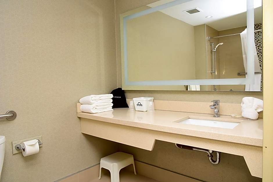 Days Inn by Wyndham Ottawa