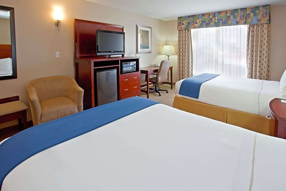 Holiday Inn Express Hotel & Suites College Station